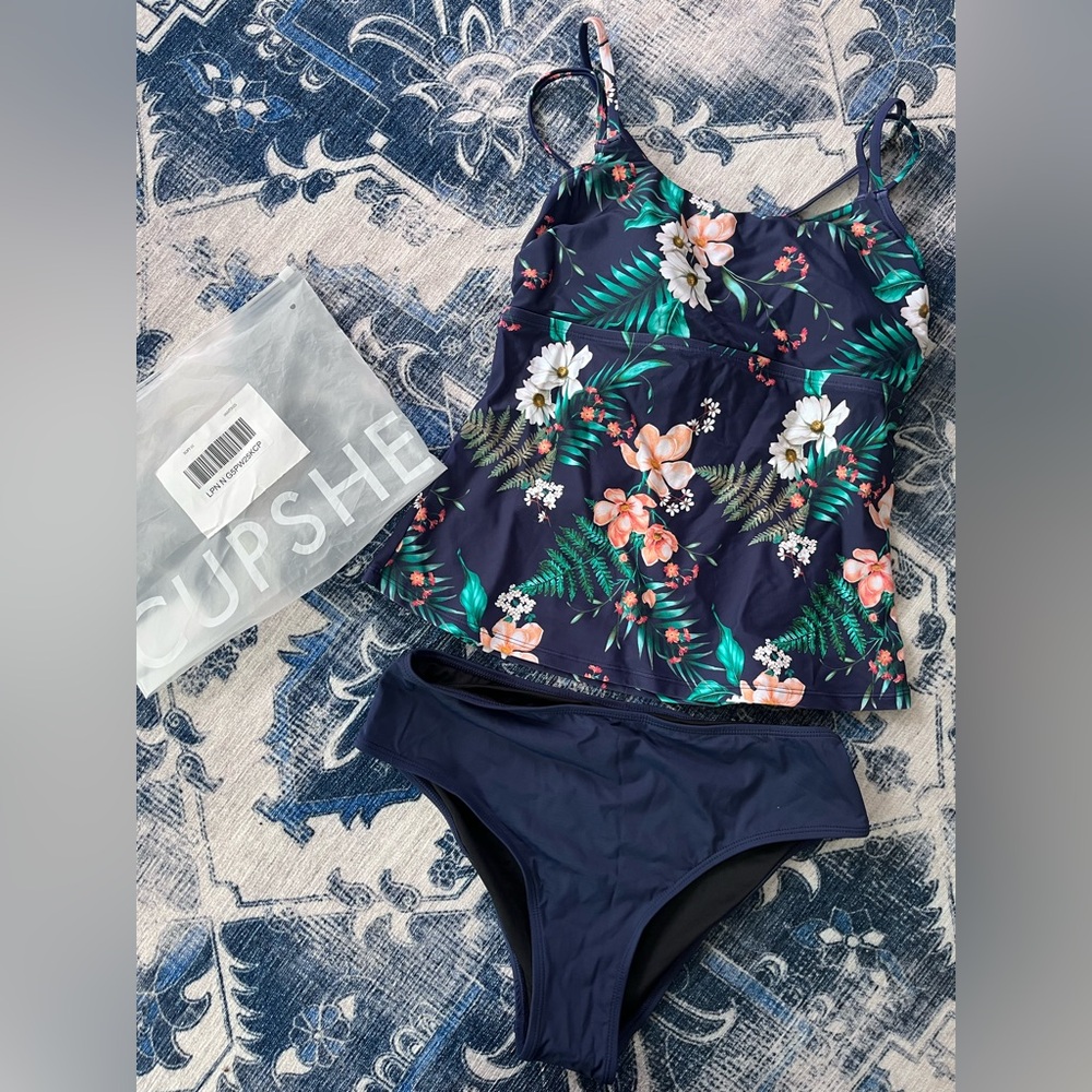 Cupshe Tankini NWT Navy Floral